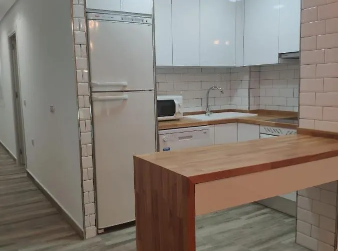 Piso Recien Reformado A Menos De 50m De La Playa