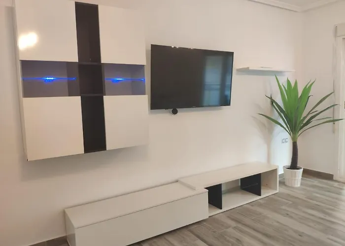 Piso Recien Reformado A Menos De 50m De La Playa Apartment